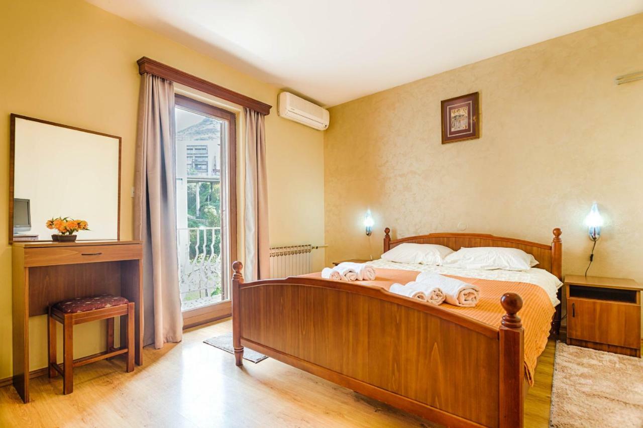 Mali Milocer Bay Accommodation Sveti Stefan Kültér fotó