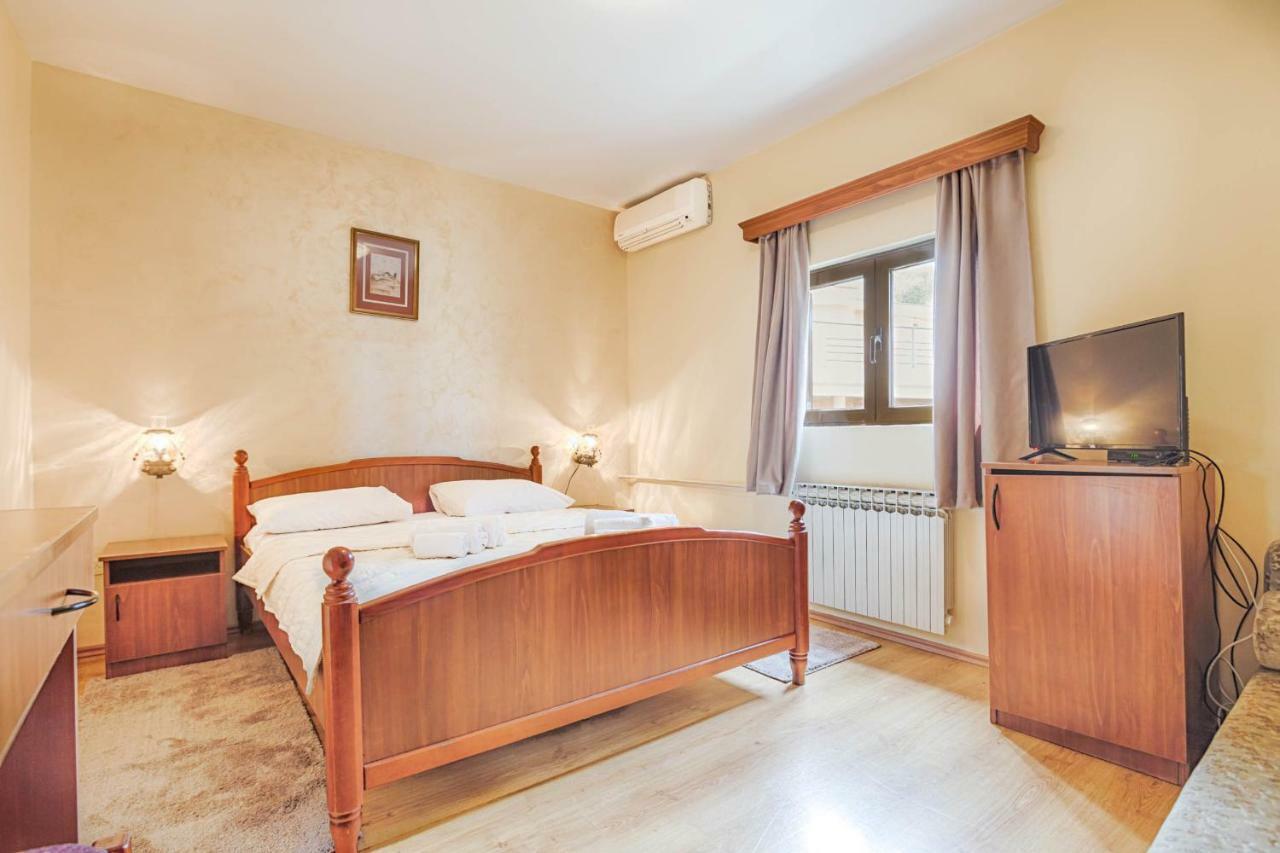Mali Milocer Bay Accommodation Sveti Stefan Kültér fotó