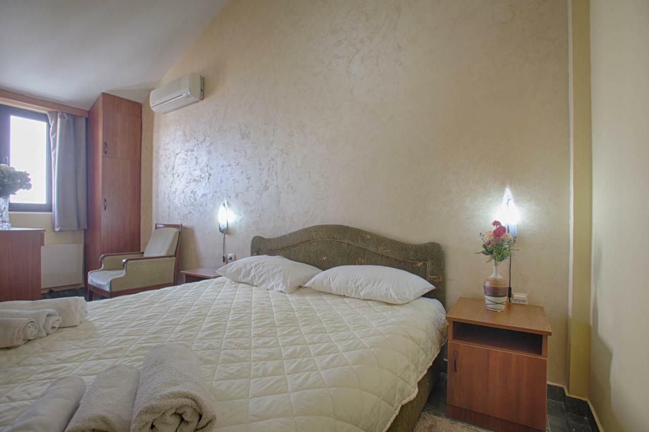 Mali Milocer Bay Accommodation Sveti Stefan Kültér fotó